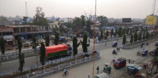 Mahendra Highway in Lahan, Nepal