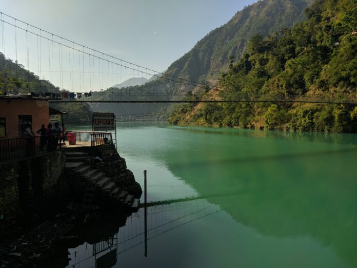 नेपालको जलविद्युत् पूर्वाधार नेपालको कालिगण्डकी जलविद्युत् आयोजनाको बाँध तथा जलाशय