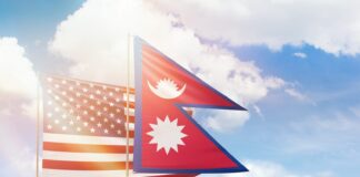 नेपाल र अमेरिकाका झण्डा