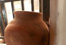 खानेपानी सुरक्षित रूपमा राखिएको भाँडोको प्रतिनिधि तस्बिर