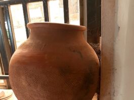 खानेपानी सुरक्षित रूपमा राखिएको भाँडोको प्रतिनिधि तस्बिर
