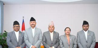 राष्ट्रिय दलित आयोगले राष्ट्रपति पौडेलसमक्ष वार्षिक प्रतिवेदन पेस गर्यो राष्ट्रिय दलित आयोगका पदाधिकारीहरूको प्रतिनिधि तस्बिर